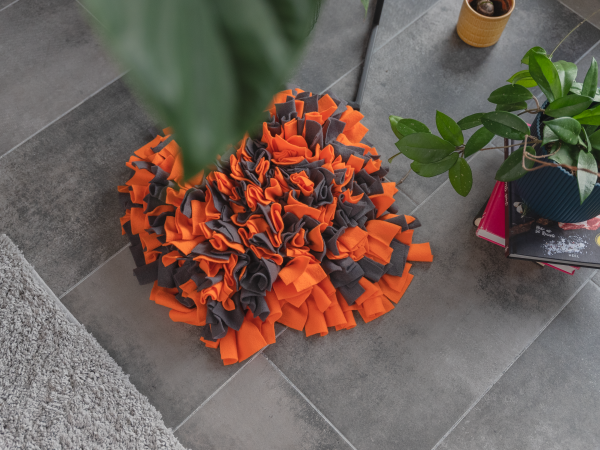 Schnüffelteppich orange